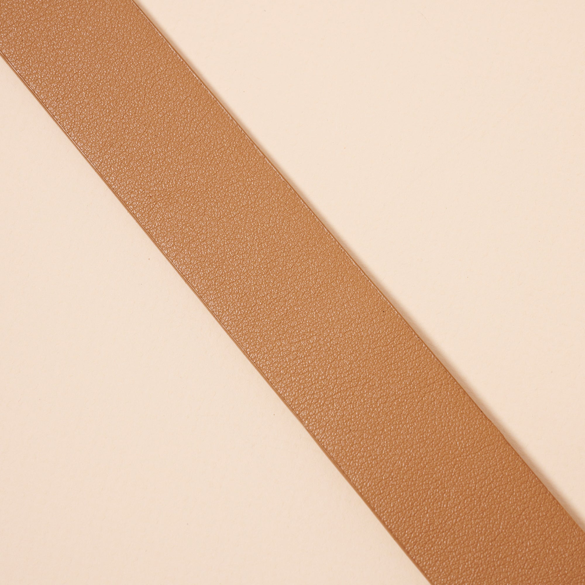 Faux Leather Textured Circle Belt