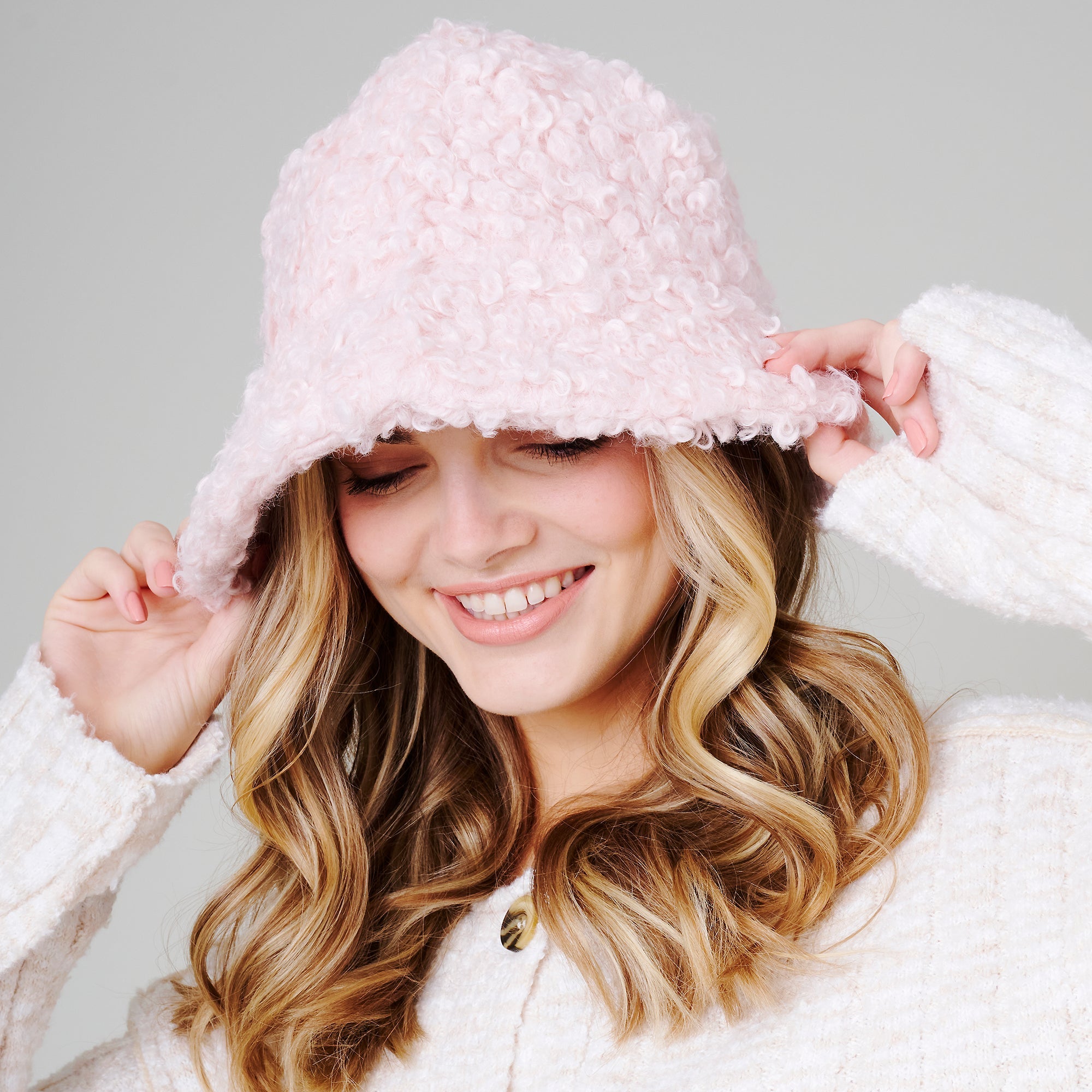 Teddy Fur Bucket Hat
