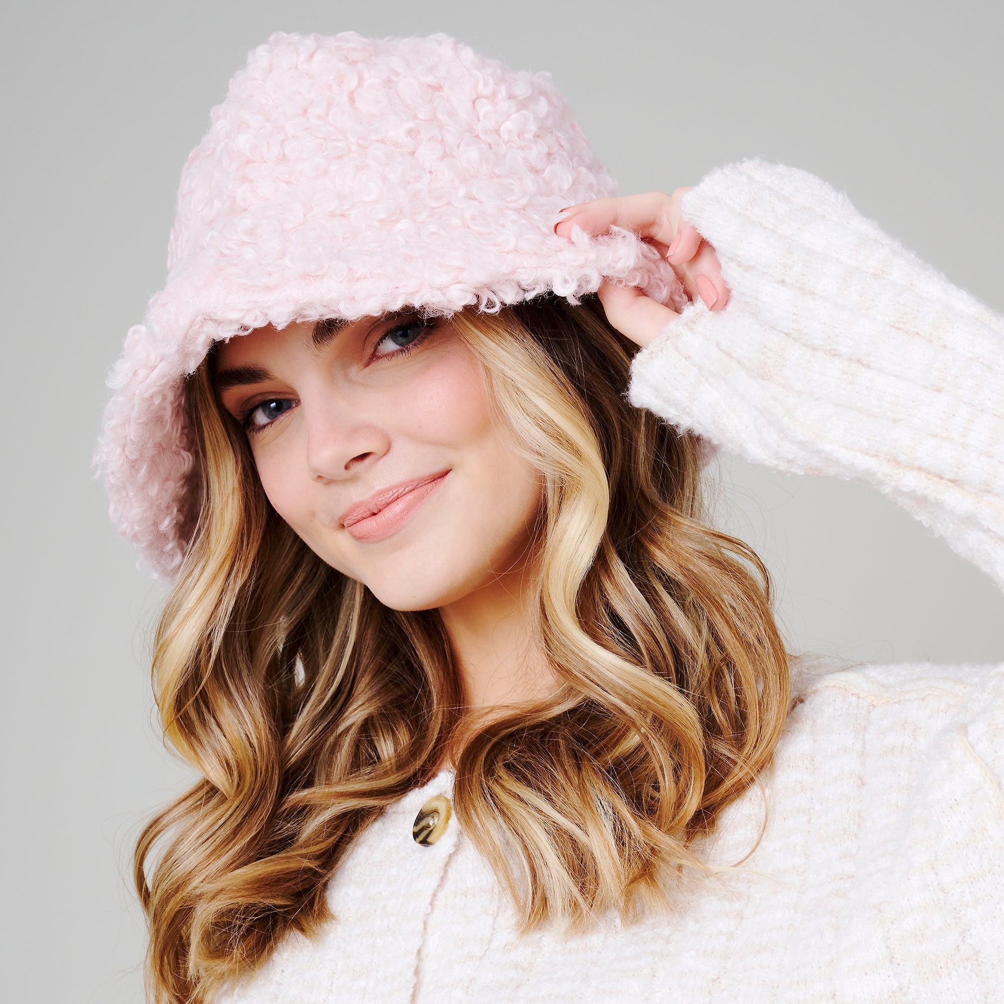 Teddy Fur Bucket Hat