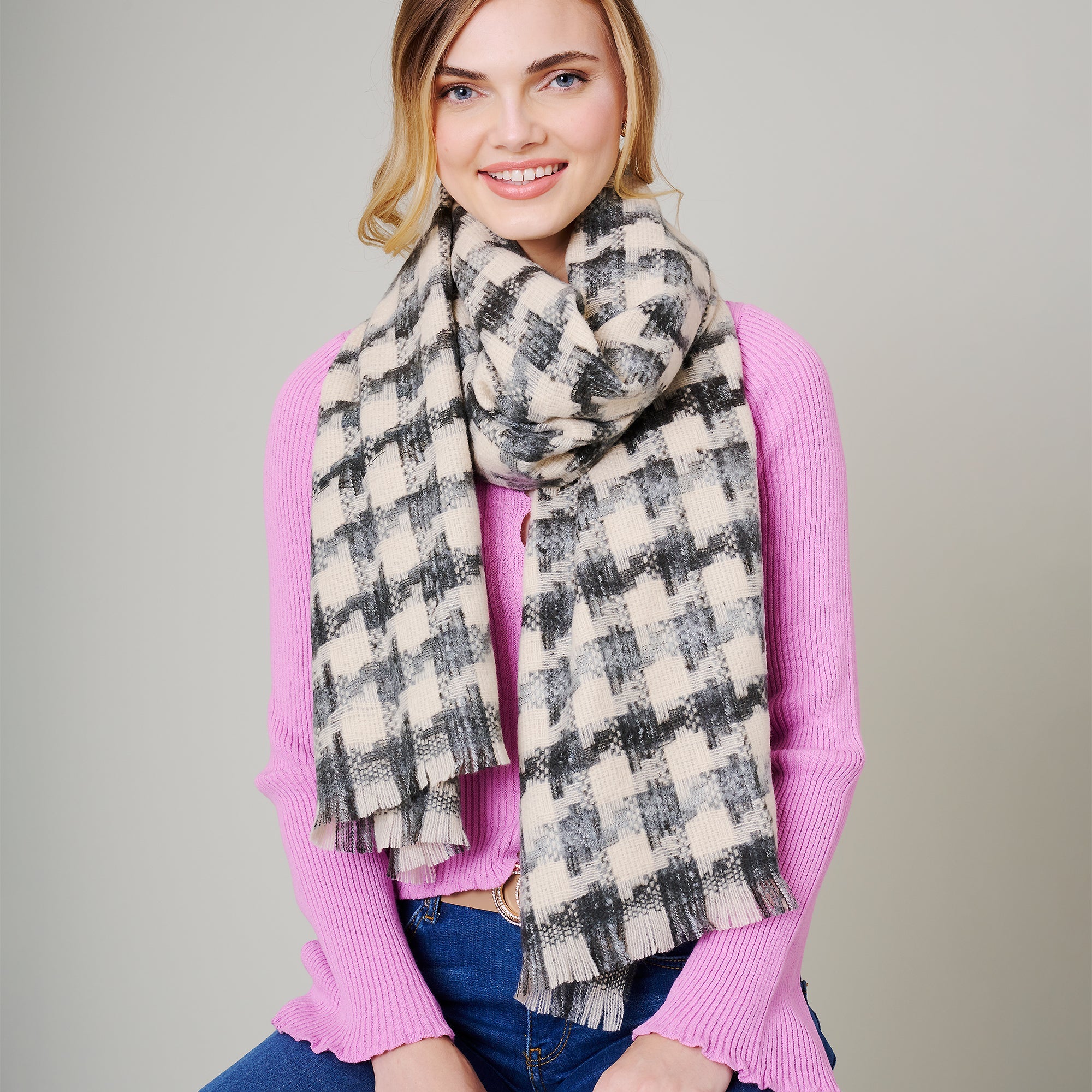 Houndstooth Print Soft Oblong Scarf