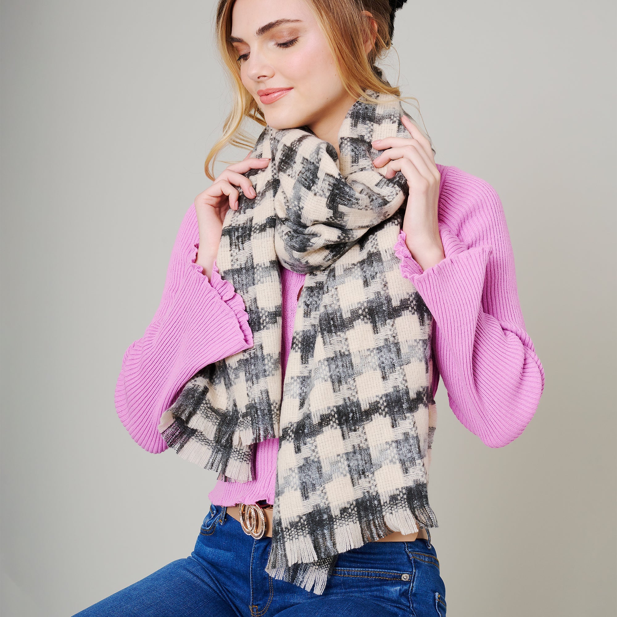 Houndstooth Print Soft Oblong Scarf