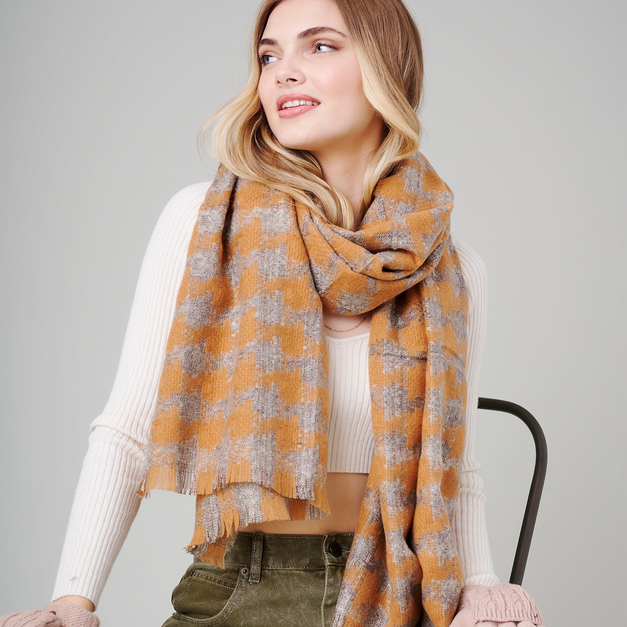 Houndstooth Print Soft Oblong Scarf