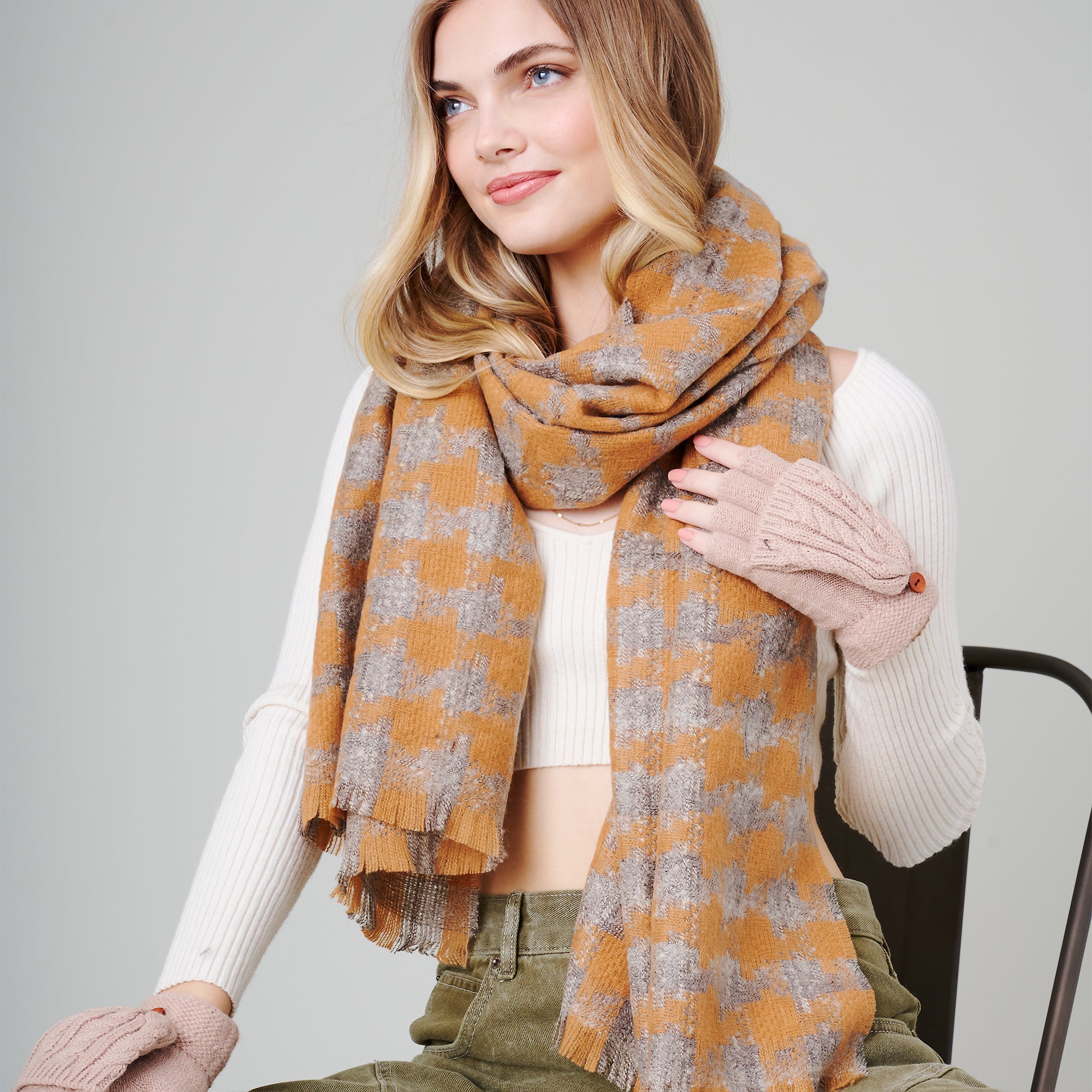 Houndstooth Print Soft Oblong Scarf