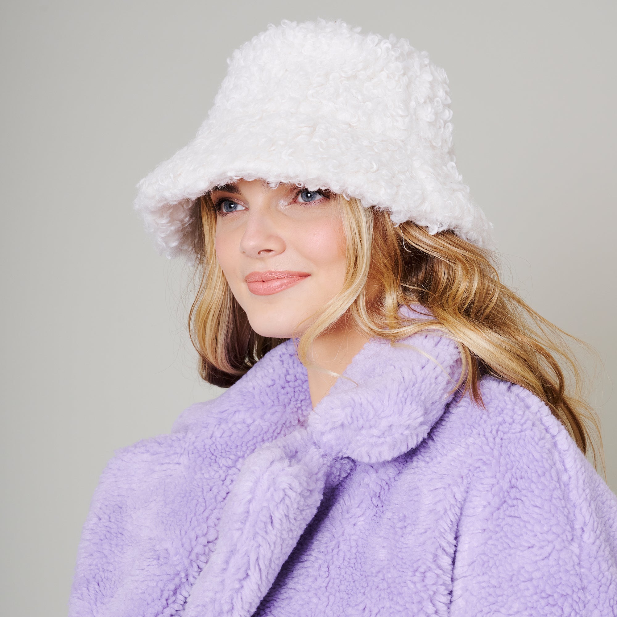 Teddy Fur Bucket Hat