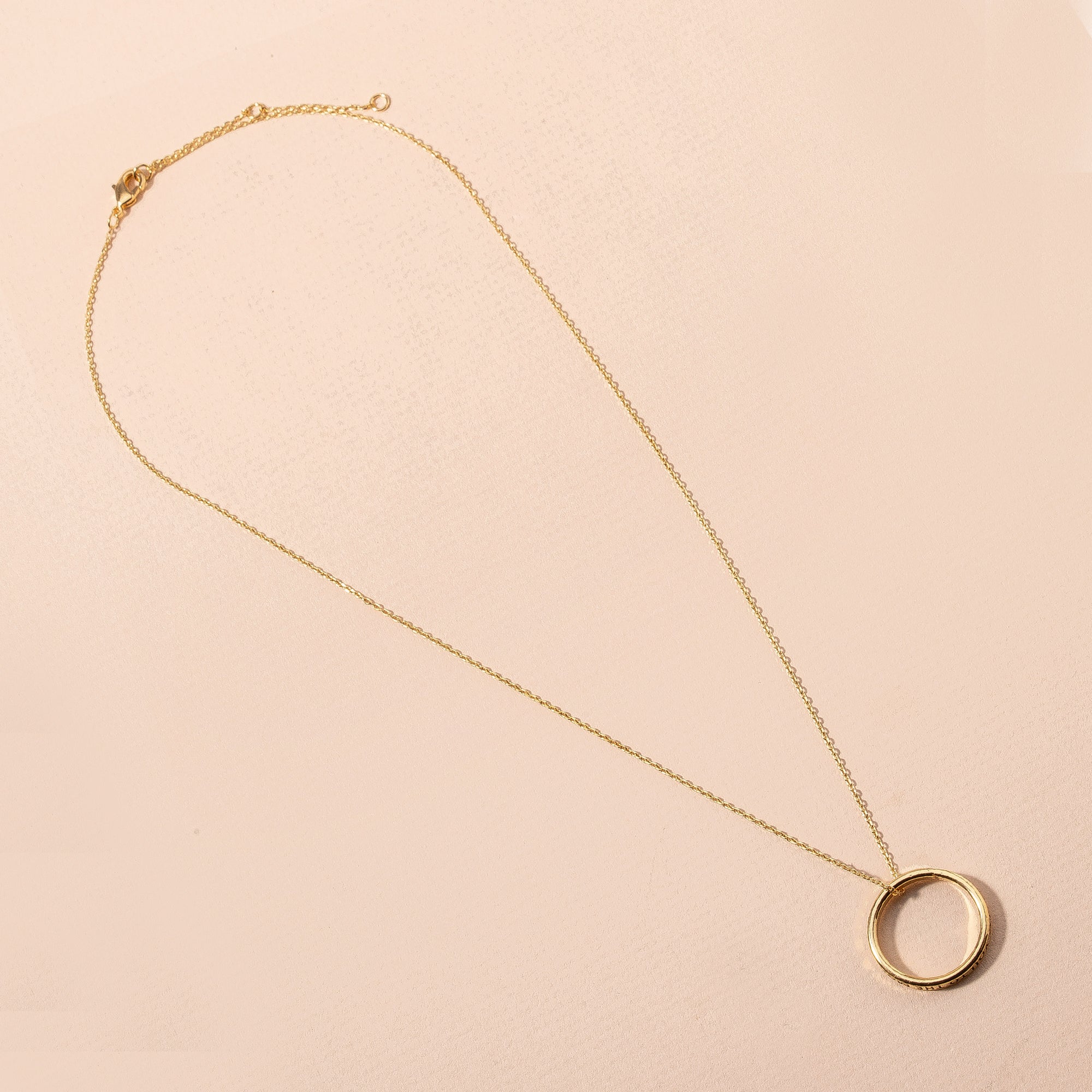 TO THE MOON Circle Pendant Necklace