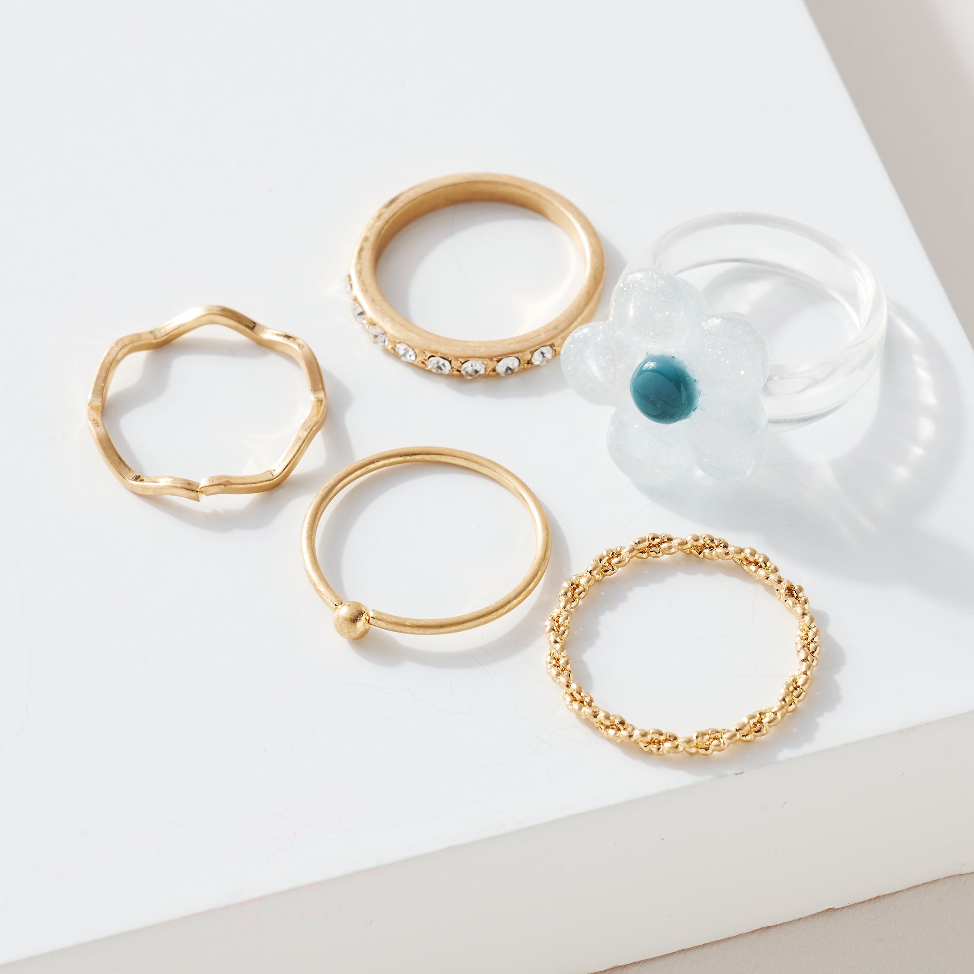 Flower Resin Ring Set