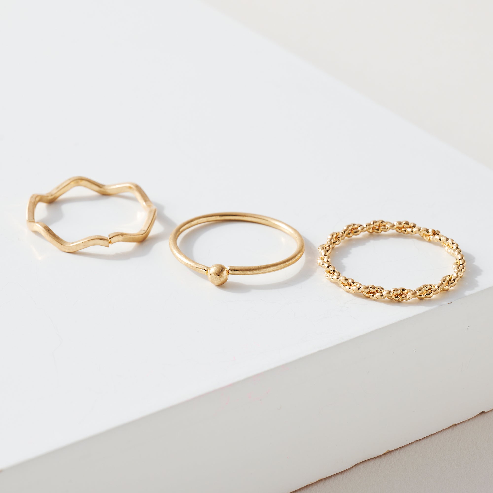 Flower Resin Ring Set