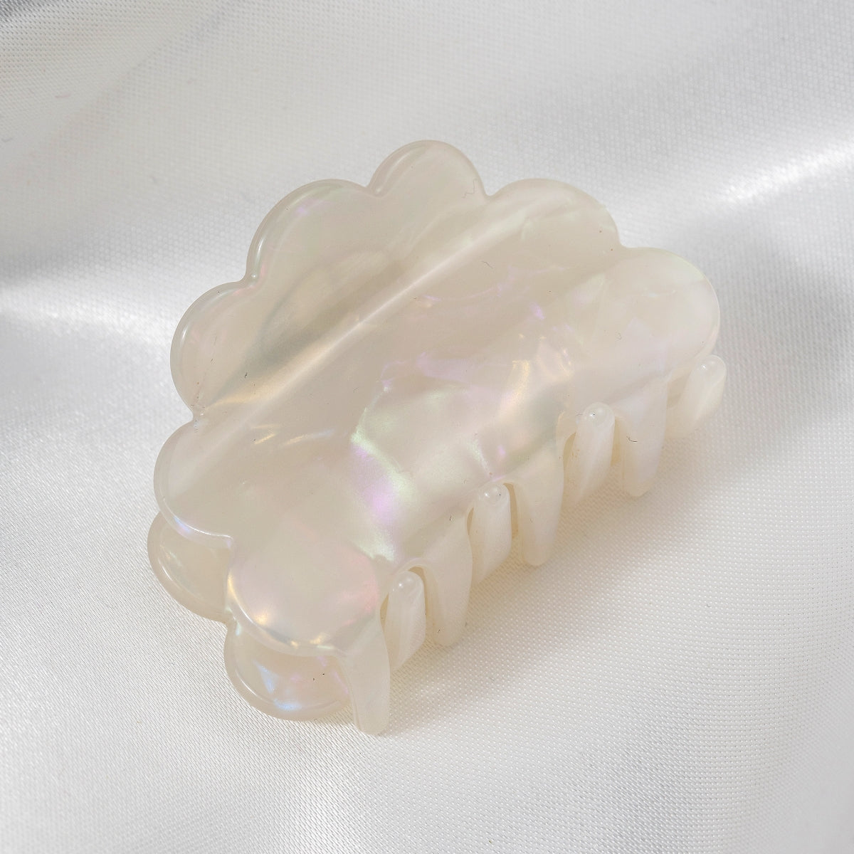 Floral Scallop Hair Claw